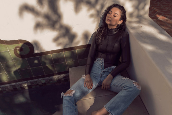 Shay Mitchell pic #872854