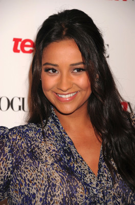 photo 18 in Shay Mitchell gallery [id419981] 2011-09-16 00:00:00