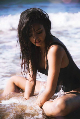 Shay Mitchell pic #903062