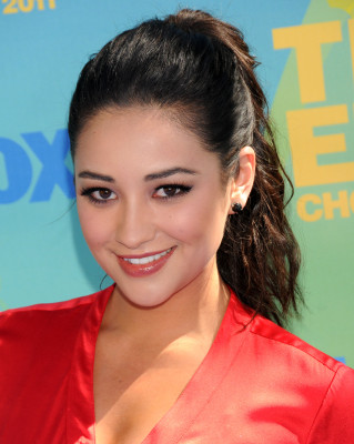 photo 4 in Shay Mitchell gallery [id412806] 2011-08-10 00:00:00