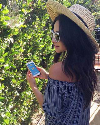 Shay Mitchell pic #902057