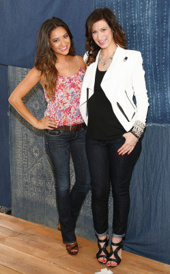 photo 5 in Shay Mitchell gallery [id544956] 2012-08-06 00:00:00
