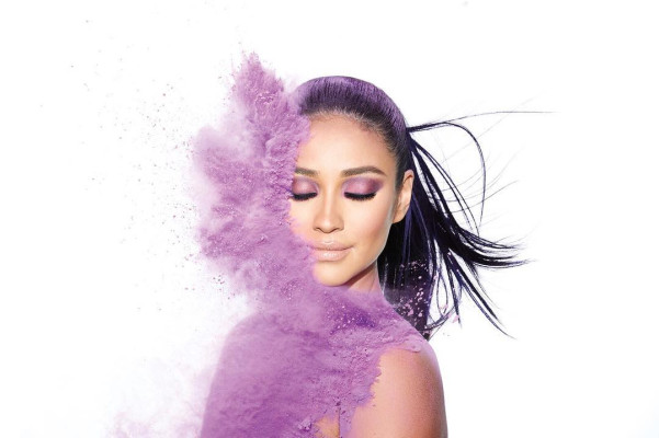Shay Mitchell pic #935388