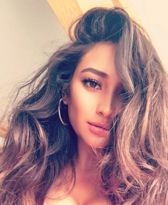 Shay Mitchell pic #891963