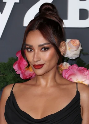 Baby2Baby Gala in West Hollywood 11/12/2022