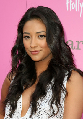 photo 19 in Shay Mitchell gallery [id349189] 2011-01-28 00:00:00