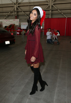 Shay Mitchell pic #850585