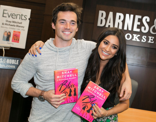 Shay Mitchell pic #836942