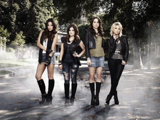 Shay Mitchell pic #827516