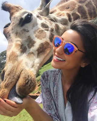Shay Mitchell pic #849244