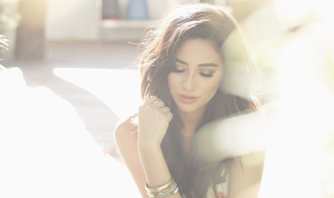 Shay Mitchell pic #857167