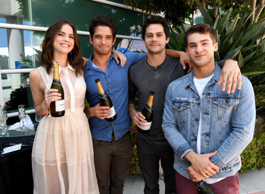 Shelley Hennig pic #983534
