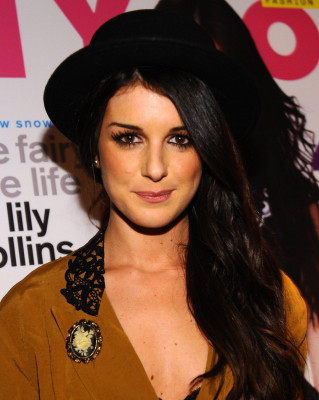 Shenae Grimes pic #477625