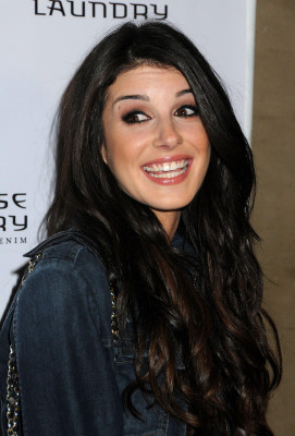 Shenae Grimes pic #493779