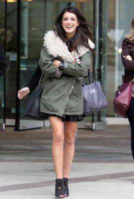 Shenae Grimes pic #490910