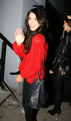 Shenae Grimes pic #489530