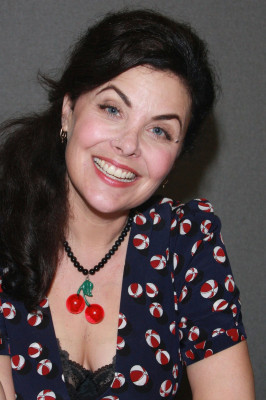 Sherilyn Fenn 