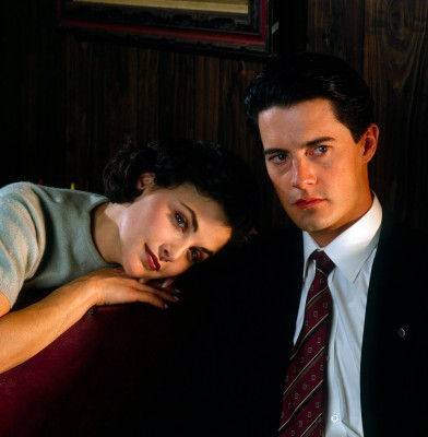 Sherilyn Fenn - Twin Peaks (1990-1991)
