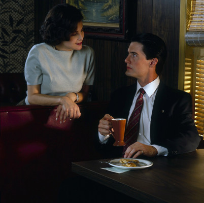 Sherilyn Fenn - Twin Peaks (1990-1991)