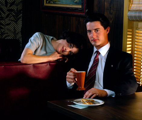 Sherilyn Fenn - Twin Peaks (1990-1991)