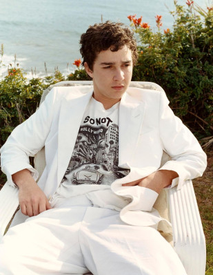 Shia LaBeouf pic #252575
