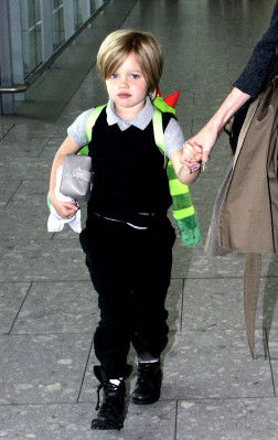 photo 26 in Shiloh Nouvel Jolie-Pitt gallery [id304482] 2010-10-18 00:00:00