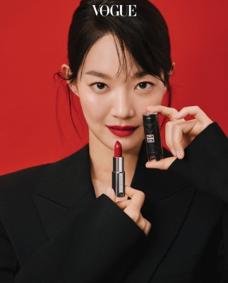 Shin Min Ah