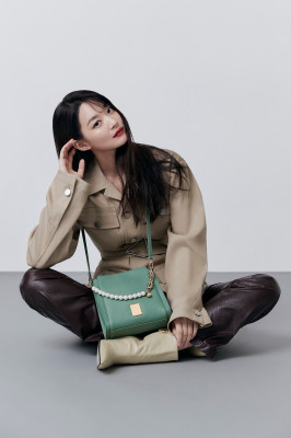 Shin Min Ah-«COURONNE» 2022.