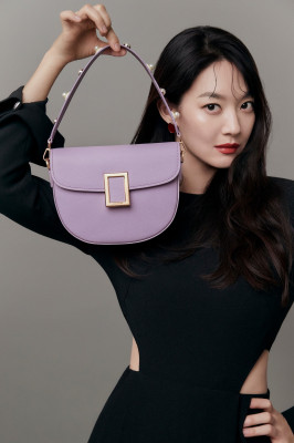 Shin Min Ah-«COURONNE» 2022.