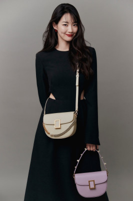 Shin Min Ah-«COURONNE» 2022.