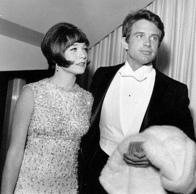 photo 14 in Shirley Maclaine gallery [id429825] 2011-10-19 00:00:00