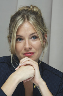 Sienna Miller pic #408761
