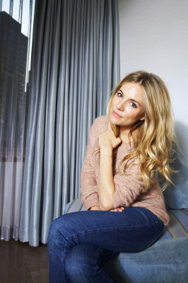 Sienna Miller pic #745251