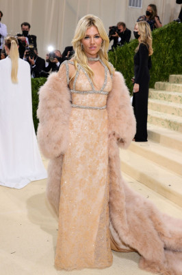 Sienna Miller - MET Gala 2021: In America. A Lexicon Of Fashion 09/13/2021