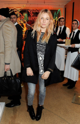 Sienna Miller pic #684249