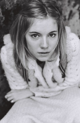 Sienna Miller pic #757229