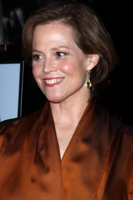 Sigourney Weaver pic #297185
