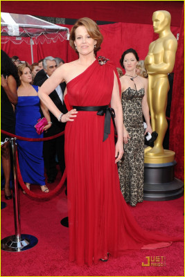 photo 16 in Sigourney Weaver gallery [id249557] 2010-03-11 00:00:00