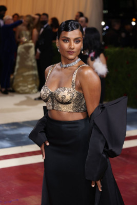 Simone Ashley – Met Gala 2022