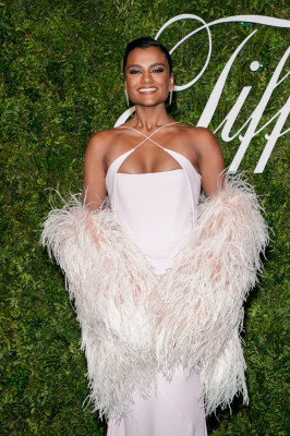 Simone Ashley – Tiffany &amp;amp; Co. Vision&amp;amp;Virtuosity Exhibition Gala in London 2022