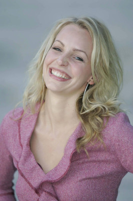 Simone Hanselmann pic #182429