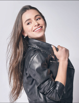 Sky Katz – Tremblay Magaizne May-June 2019