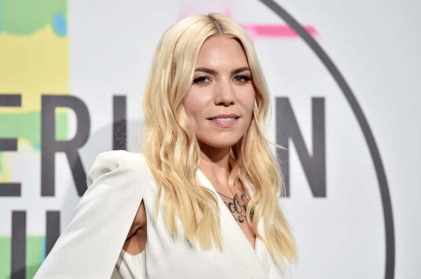 Skylar Grey - American Music Awards 11/19/2017