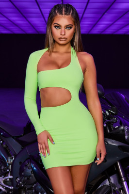 Sofia Jamora – Oh Polly 2019
