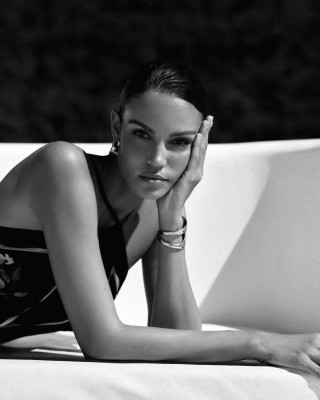 Sofia Resing for Lenny Niemeyer