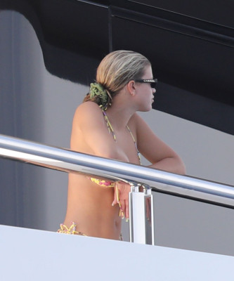 Sofia Richie in a Bikini on Holiday in Positano 08/08/2019