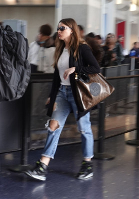 Sofia Vergara Street Style