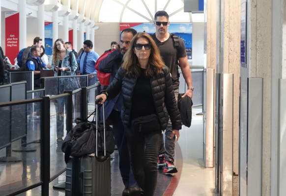 Sofia Vergara Street Style