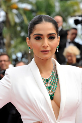 Sonam Kapoor 'Once Upon a Time In... Hollywood' premiere, Cannes 21.05.2019