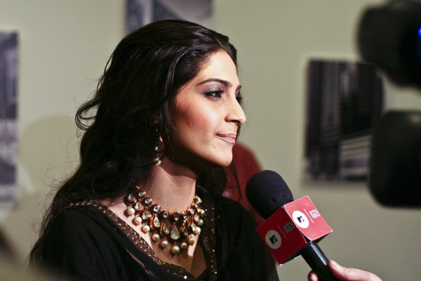 Sonam Kapoor pic #449209
